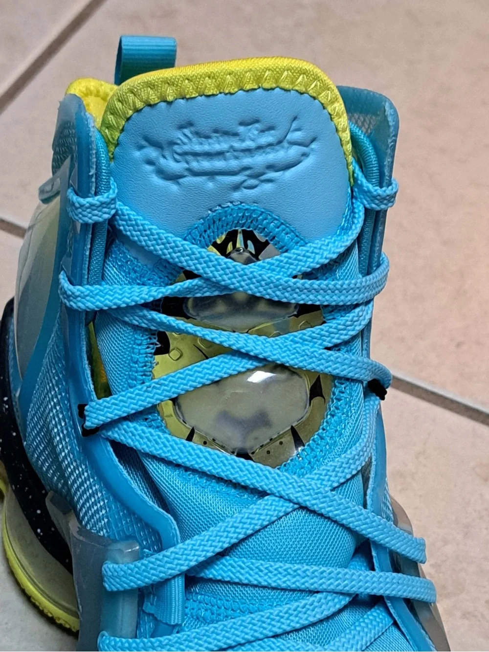 Nike LeBron 19 